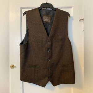 Men’s dress vest